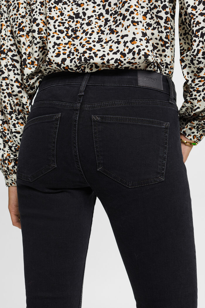 Bootcut Mid-Rise Cropped Jeans, BLACK DARK WASHED, detail image number 2