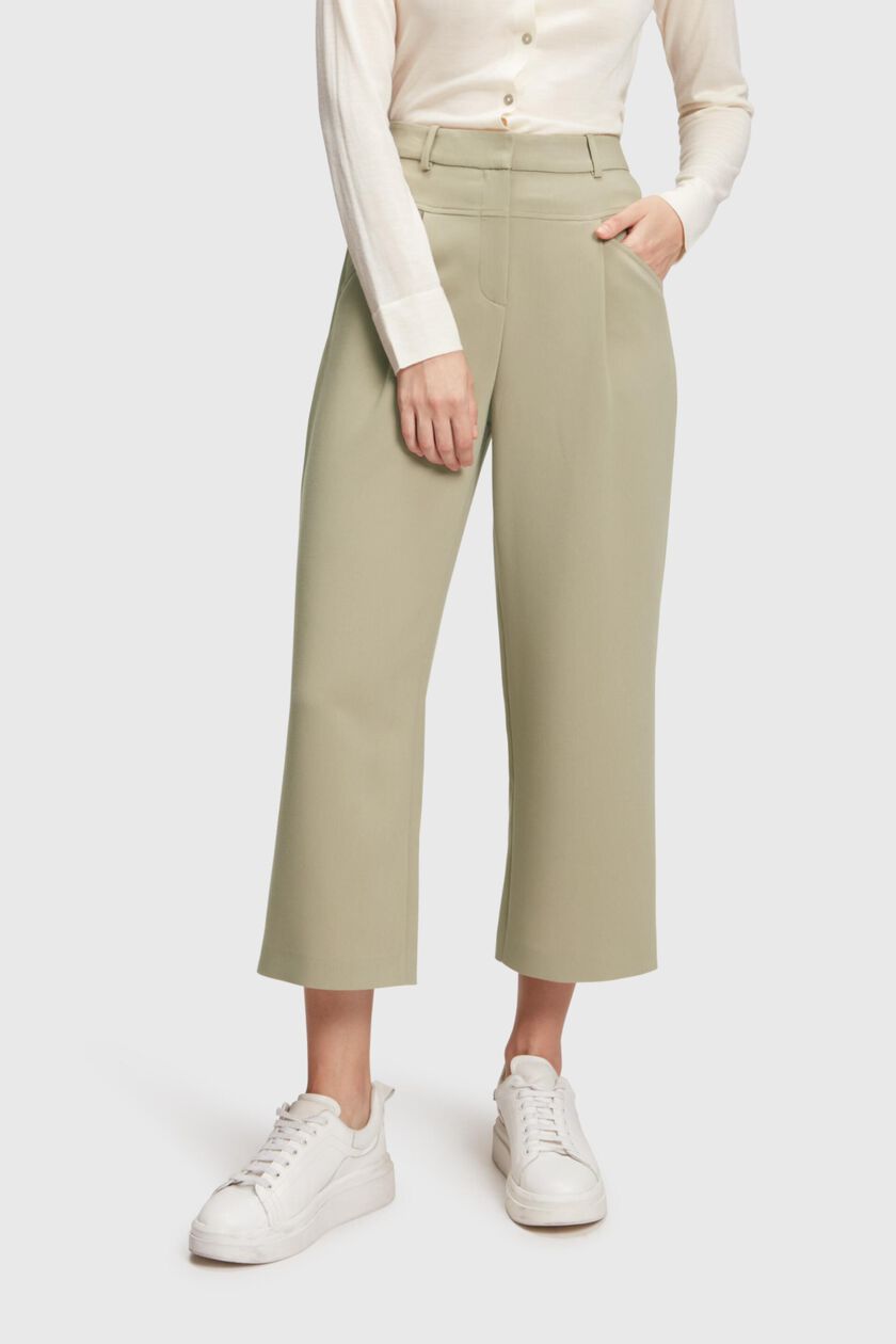 High-rise culottes with waist pleats
